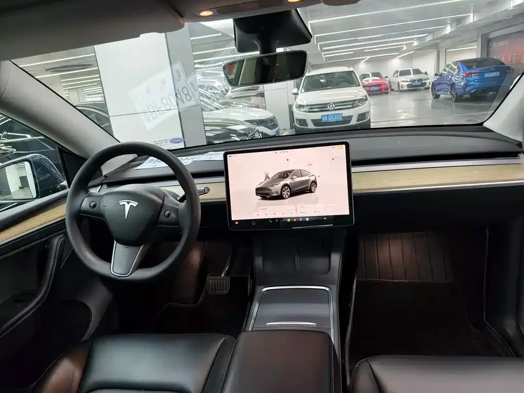Tesla Model Y 2023 из CN, фото 4