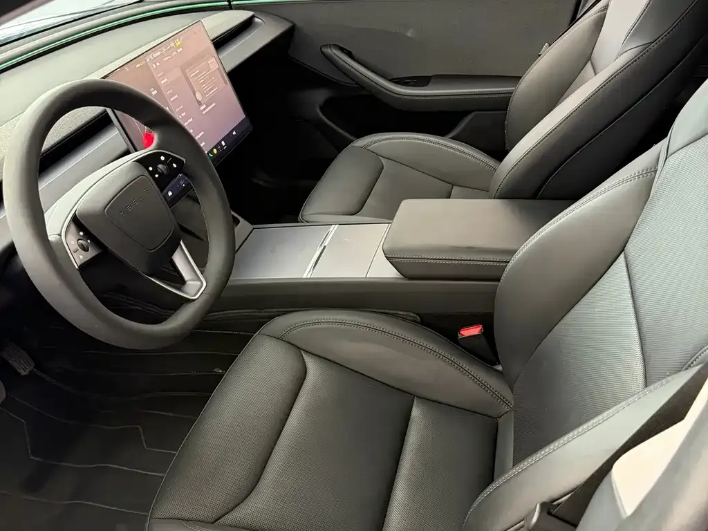 Tesla Model 3 — фото 7