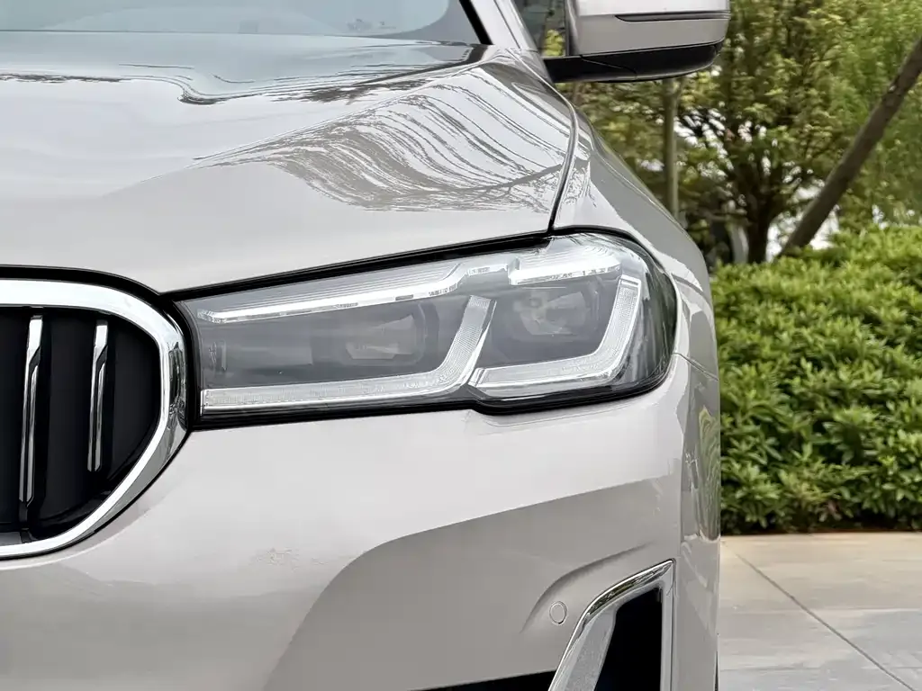 BMW 5 Series — фото 3