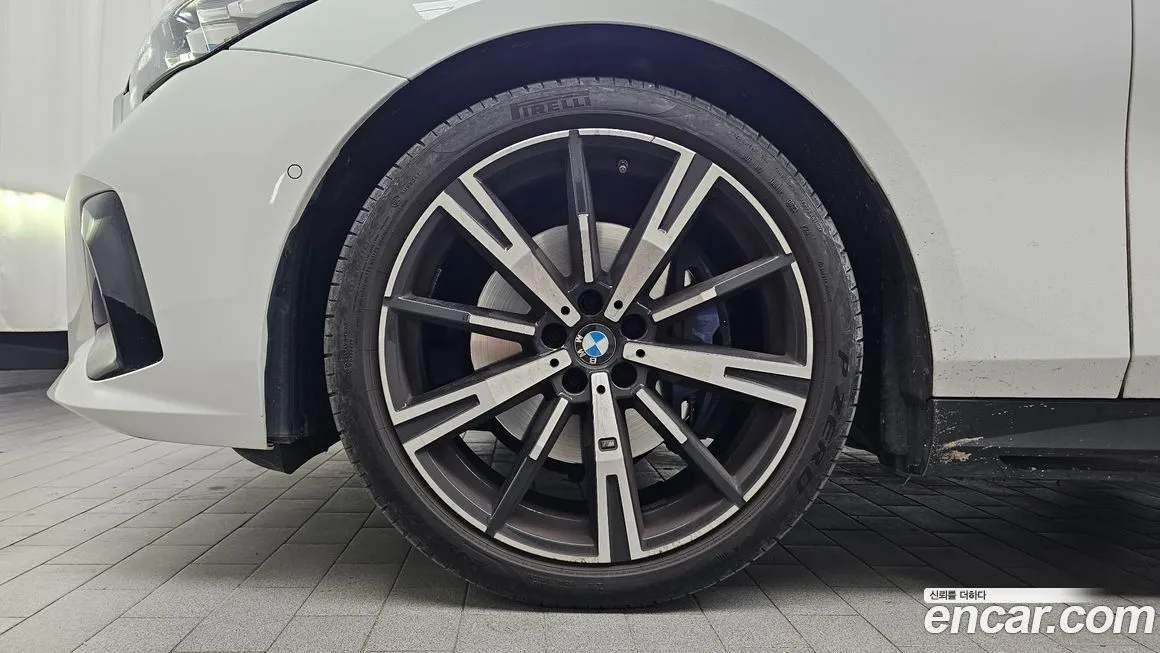 BMW 5-Series 2024 из KR, фото 7