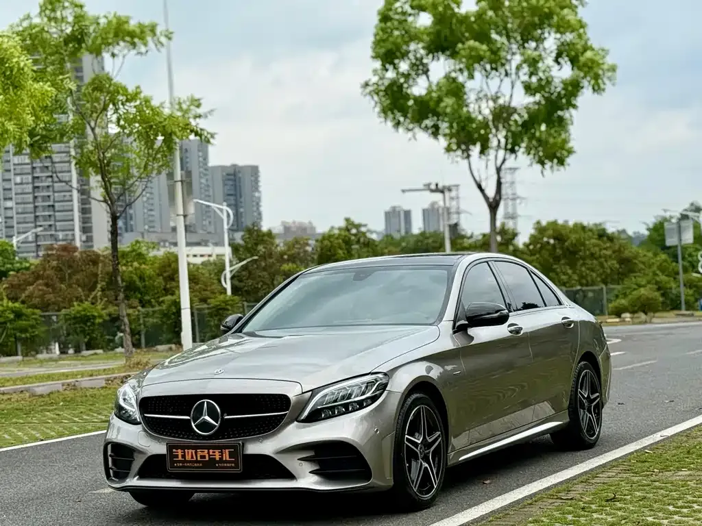 Mercedes-Benz C-Class — фото 1