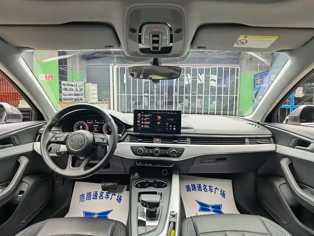 Audi A4L — фото 2