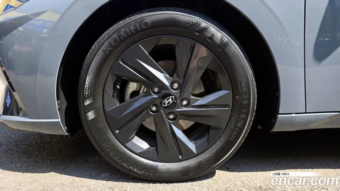 Hyundai AVANTE — фото 4