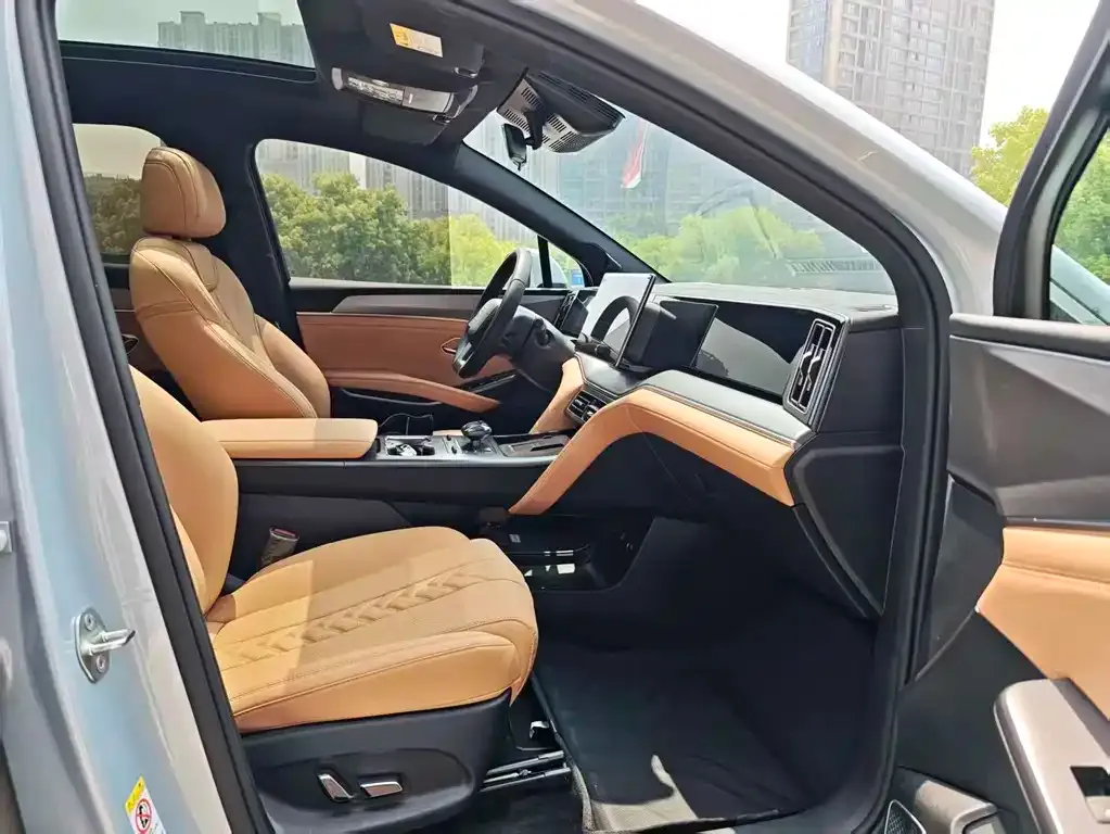 BYD L DM-i 2025 из CN, фото 8