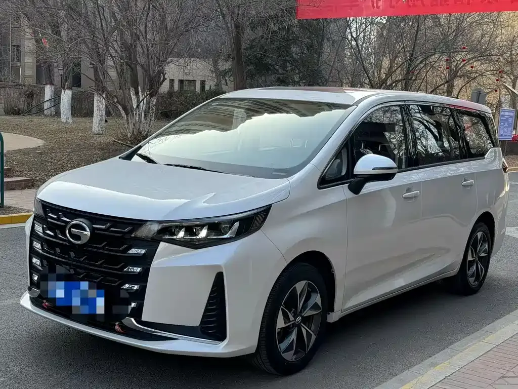 GAC Motor Trumpchi M6 — фото 1
