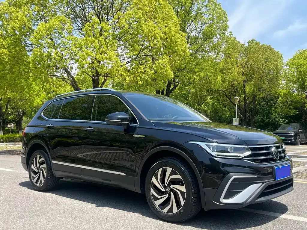 Volkswagen Tiguan L 2023 из CN, фото 7