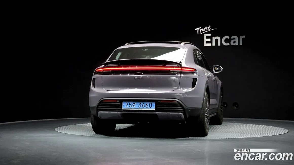 Porsche Macan 2025 из KR, фото 3