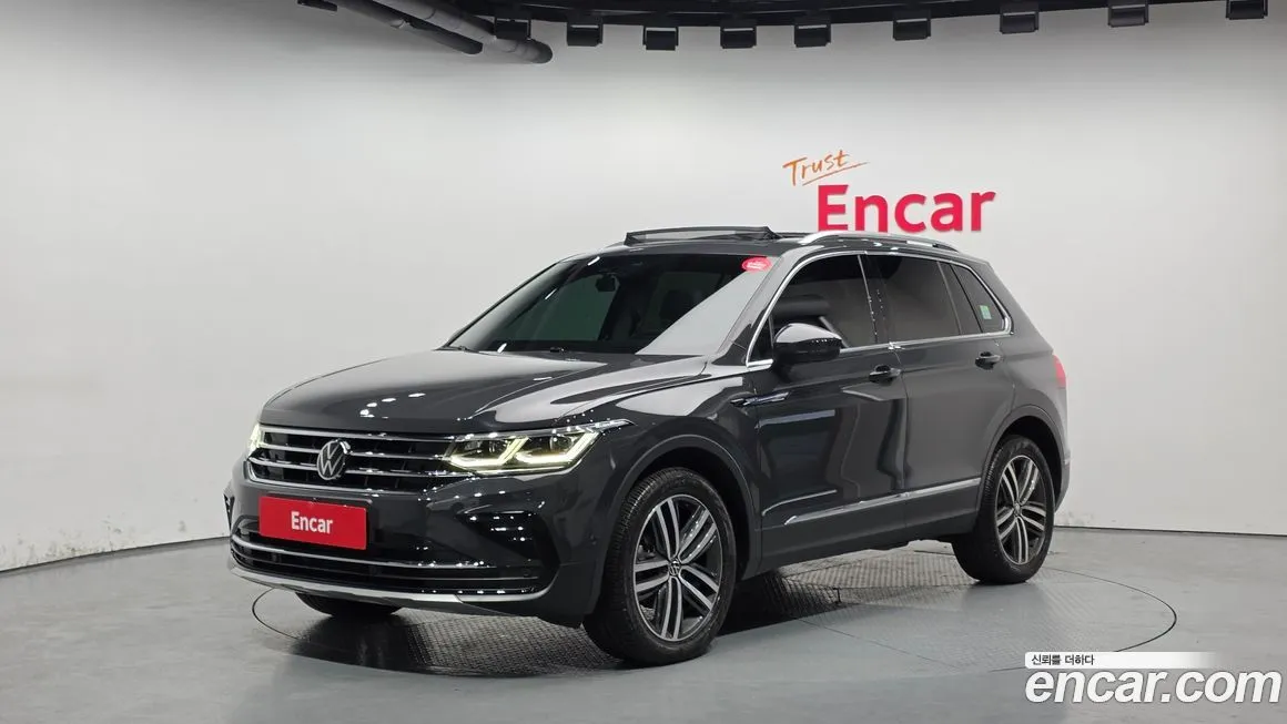 Volkswagen Tiguan — фото 1