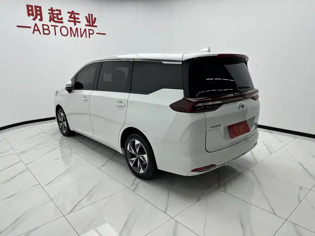 GAC Motor Trumpchi M6 — фото 3