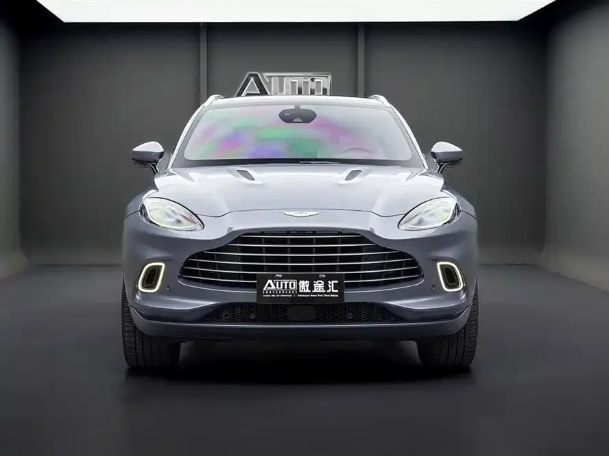 Aston Martin DBX — фото 3