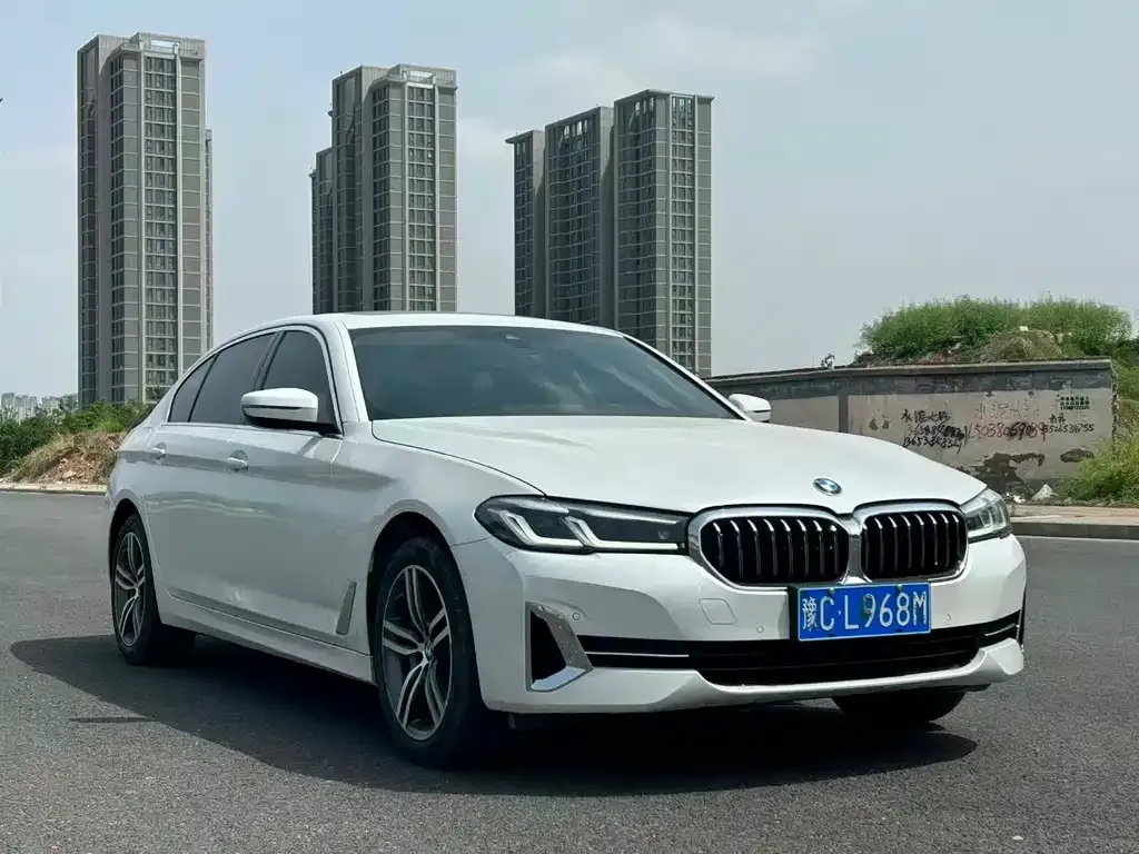 BMW 5 Series — фото 3