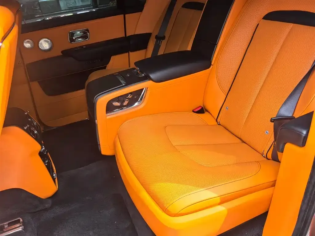 Rolls-Royce Cullinan 2021 из CN, фото 9