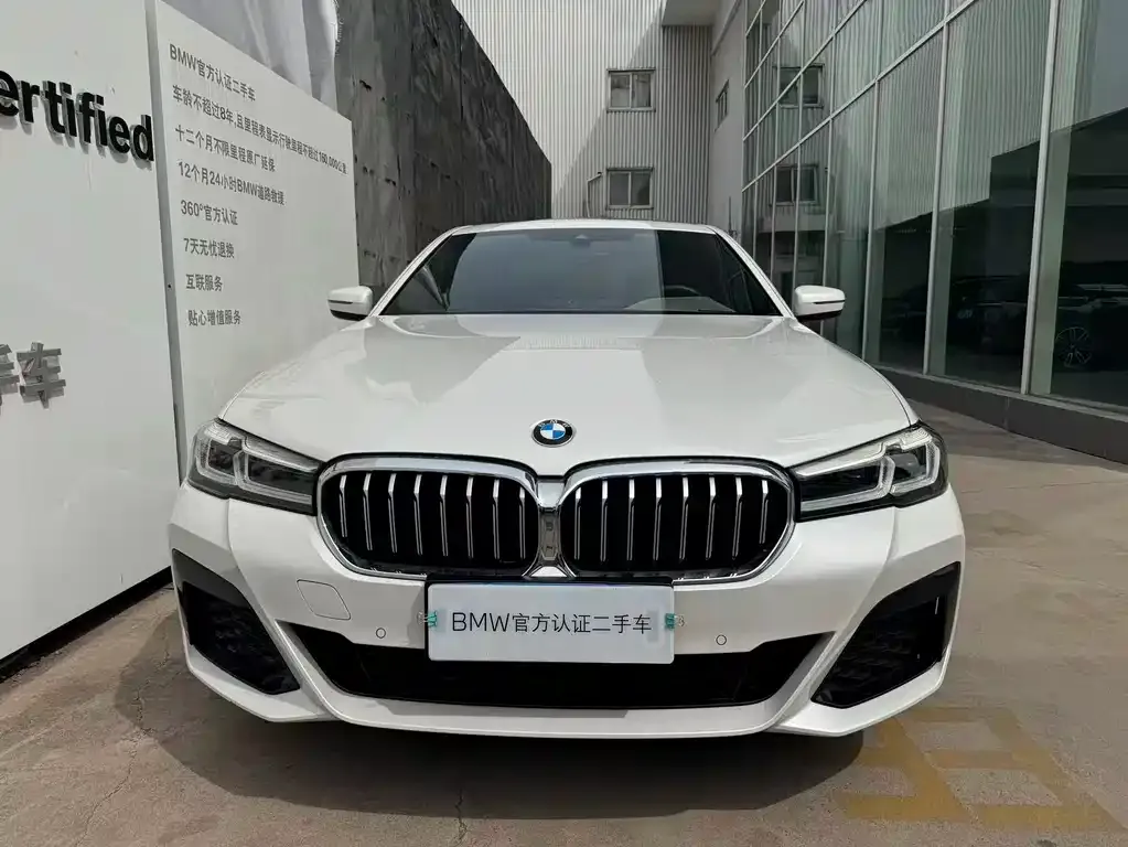 BMW 5 Series — фото 2