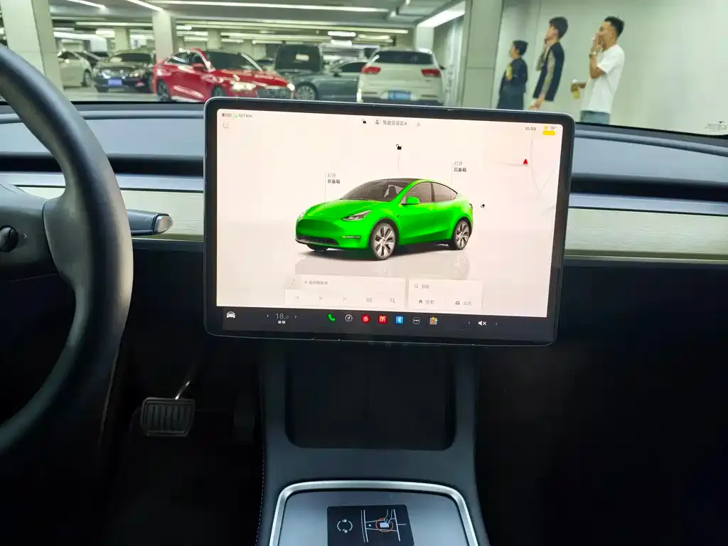 Tesla Model Y — фото 2