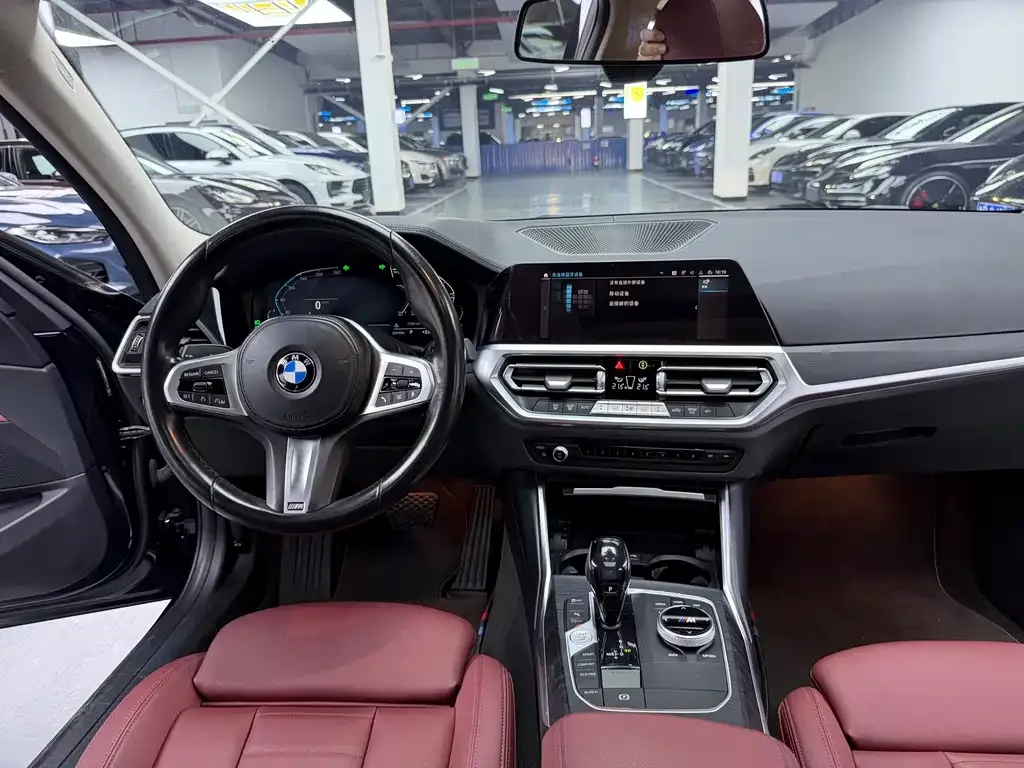 BMW 3 Series 2021 из CN, фото 4