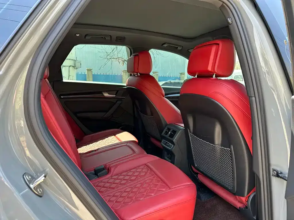 Audi SQ5 2022 из CN, фото 9