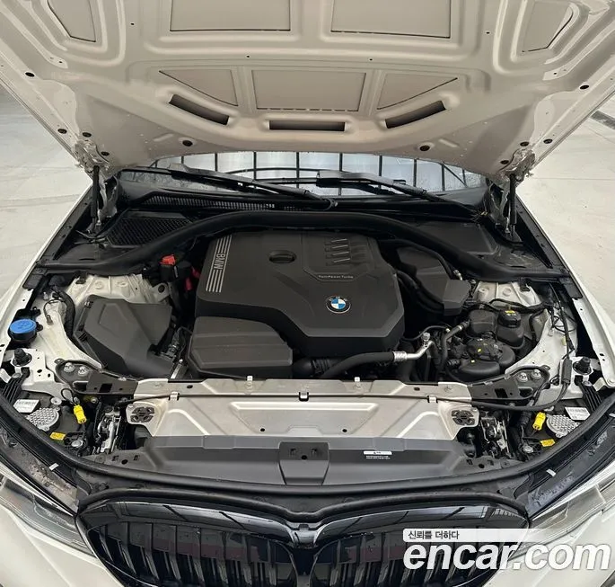 BMW 3-Series 2022 из KR, фото 4