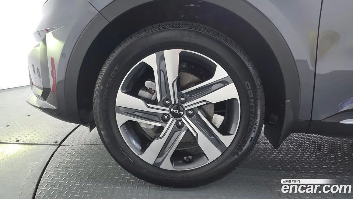 Kia Sorento — фото 7