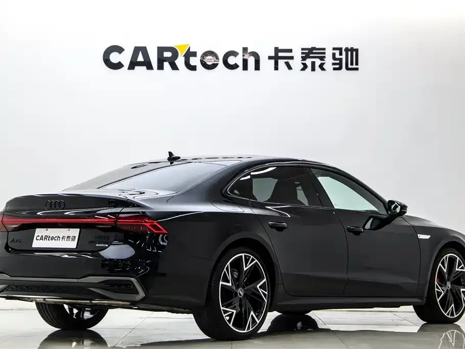 Audi A7L — фото 9