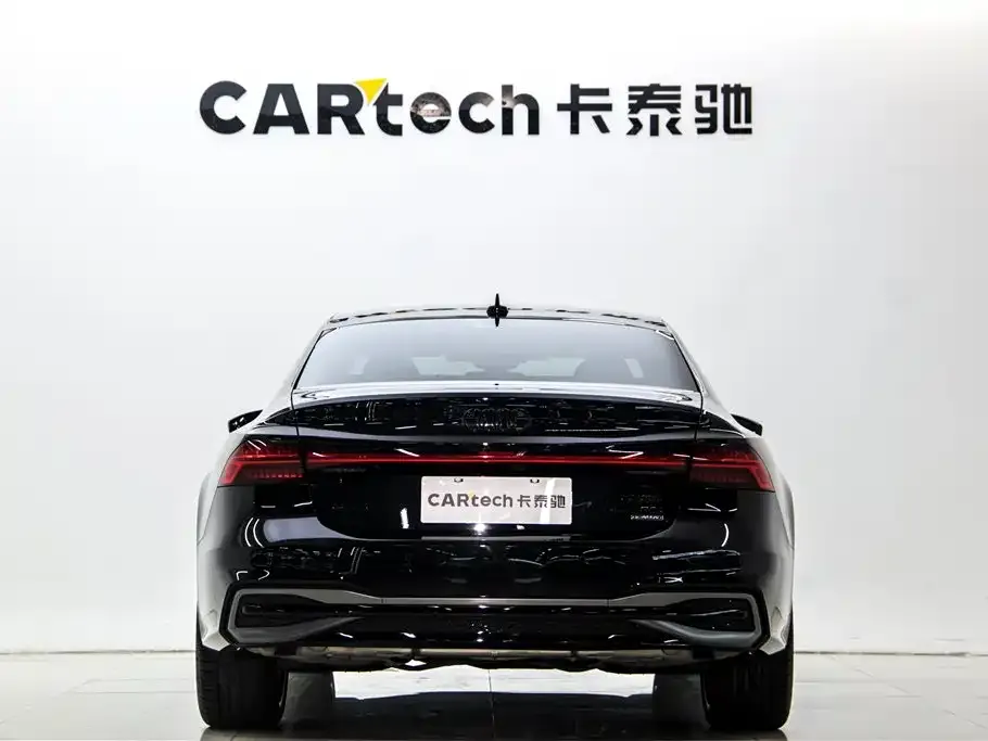 Audi A7L — фото 2