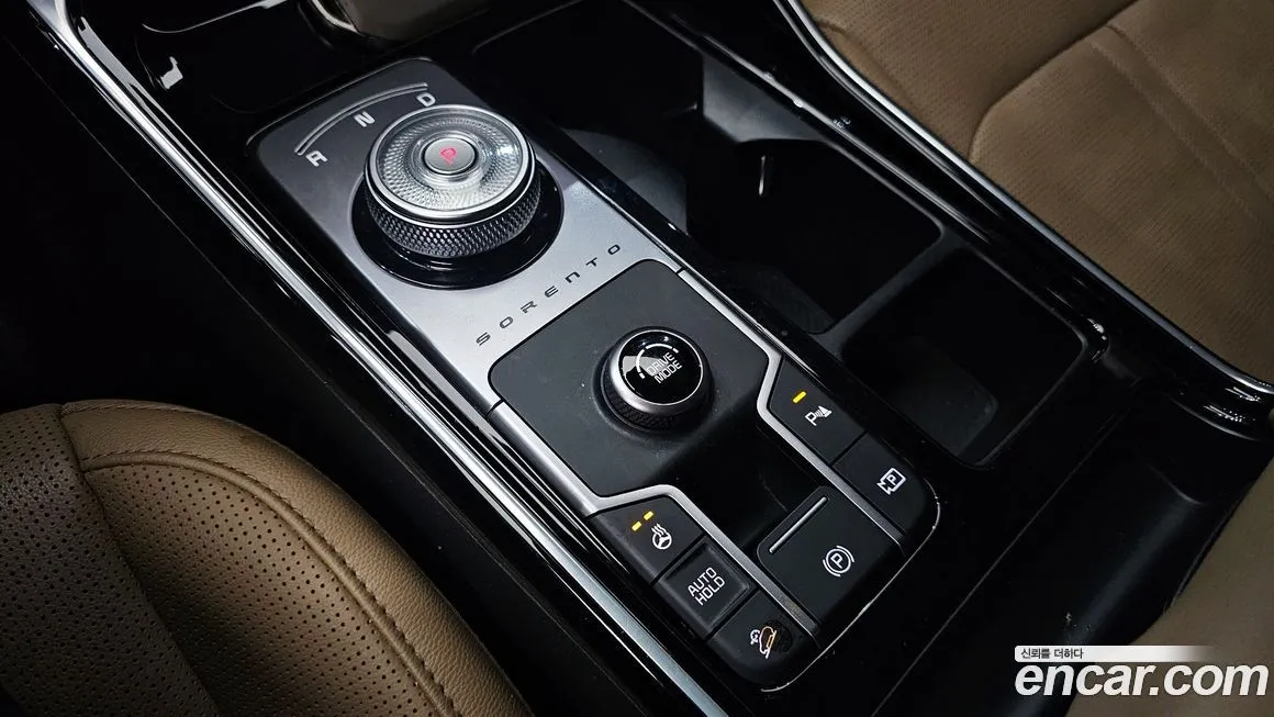 Kia Sorento — фото 10
