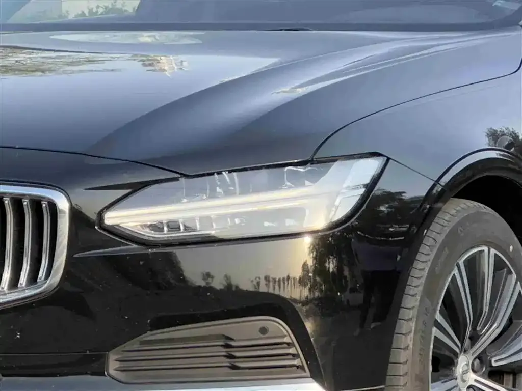 Volvo S90 PHEV 2022 из CN, фото 2