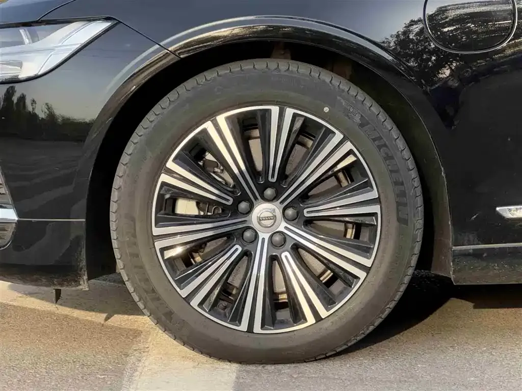 Volvo S90 PHEV 2022 из CN, фото 6