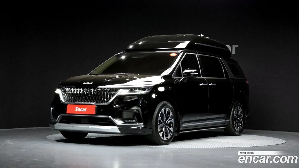 Kia Carnival — фото 1