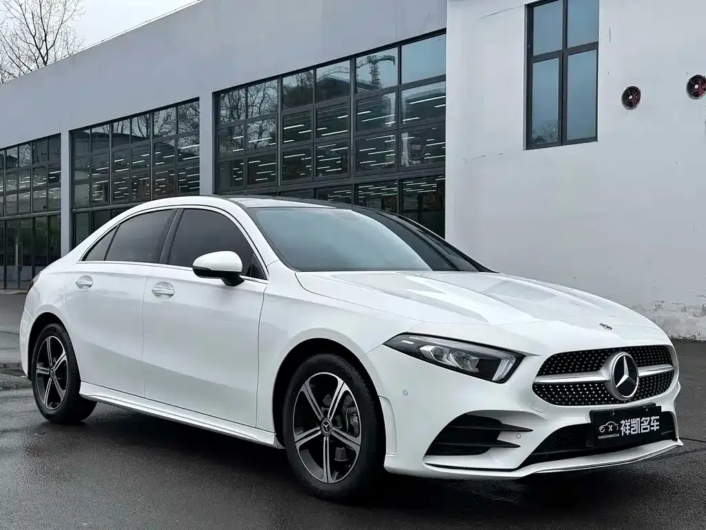 Mercedes-Benz A-Class — фото 9
