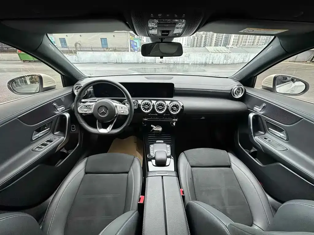 Mercedes-Benz A-Class — фото 10