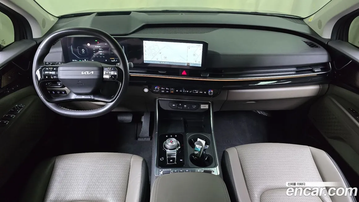 Kia Carnival — фото 10