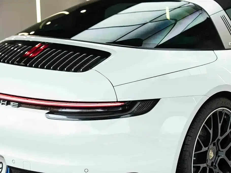Porsche 911 — фото 7