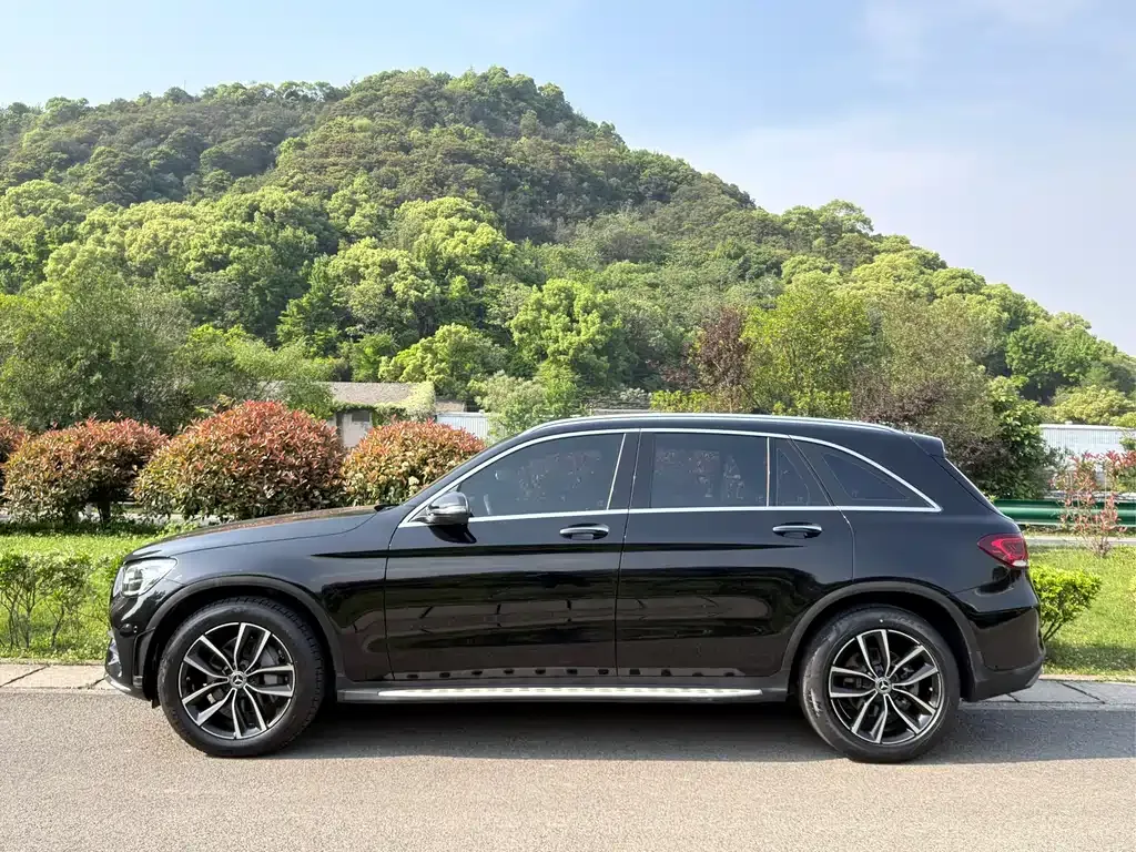 Mercedes-Benz GLC — фото 9