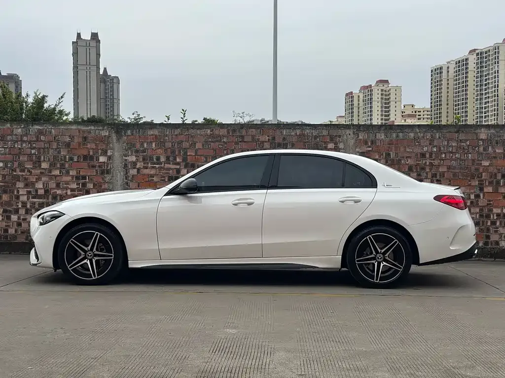 Mercedes-Benz C-Class — фото 9
