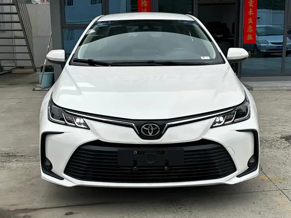 Toyota Corolla 2024 из CN, фото 3
