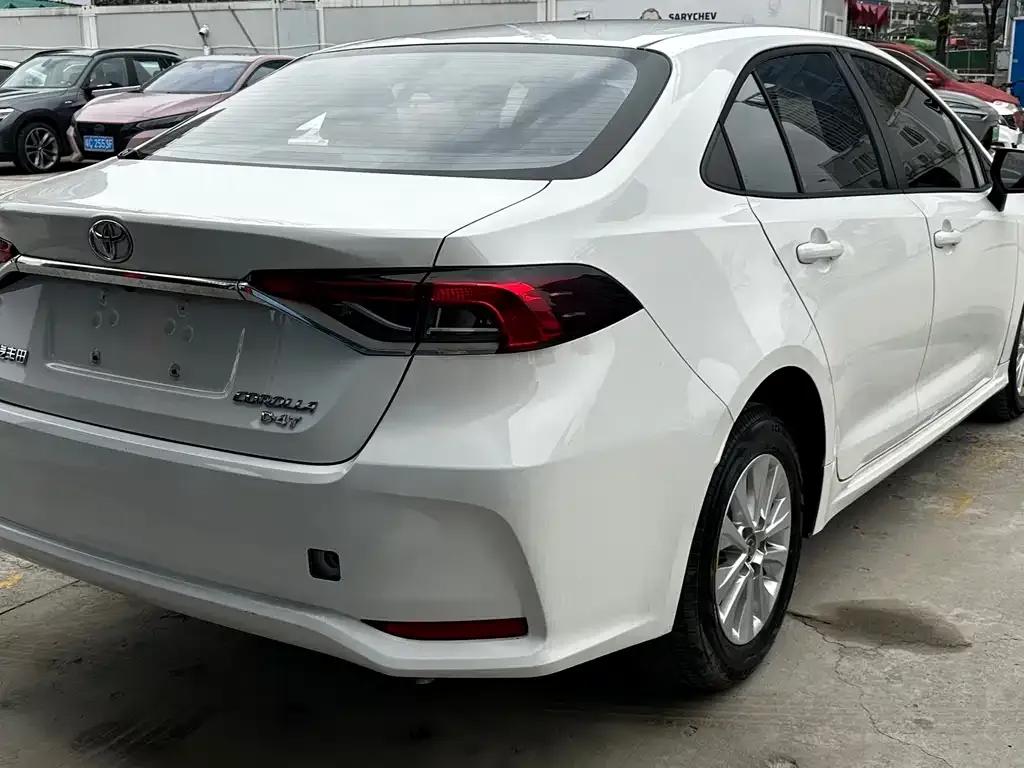Toyota Corolla 2024 из CN, фото 7