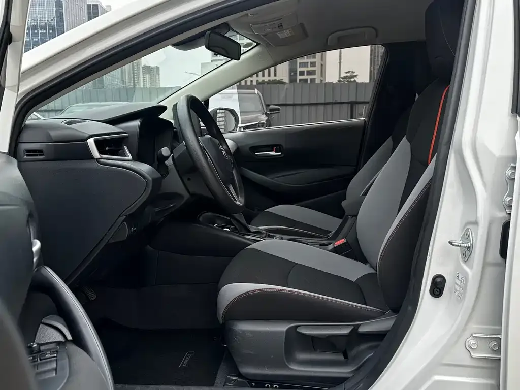 Toyota Corolla 2024 из CN, фото 10