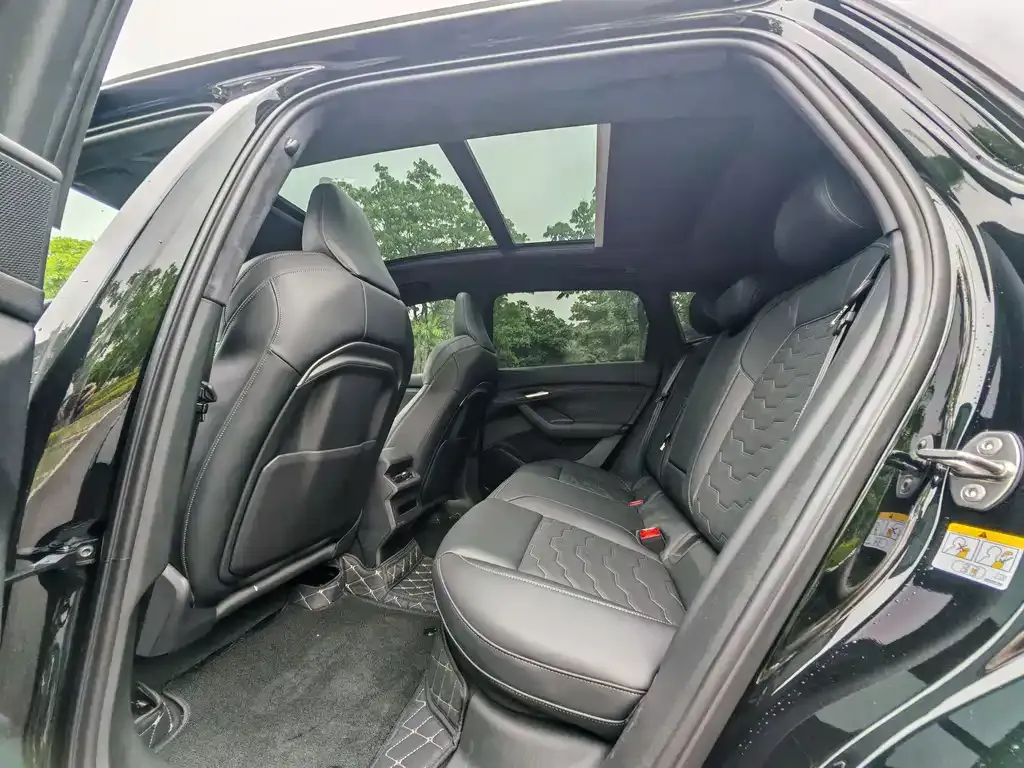 Audi Q6L e-tron 2026 из CN, фото 2