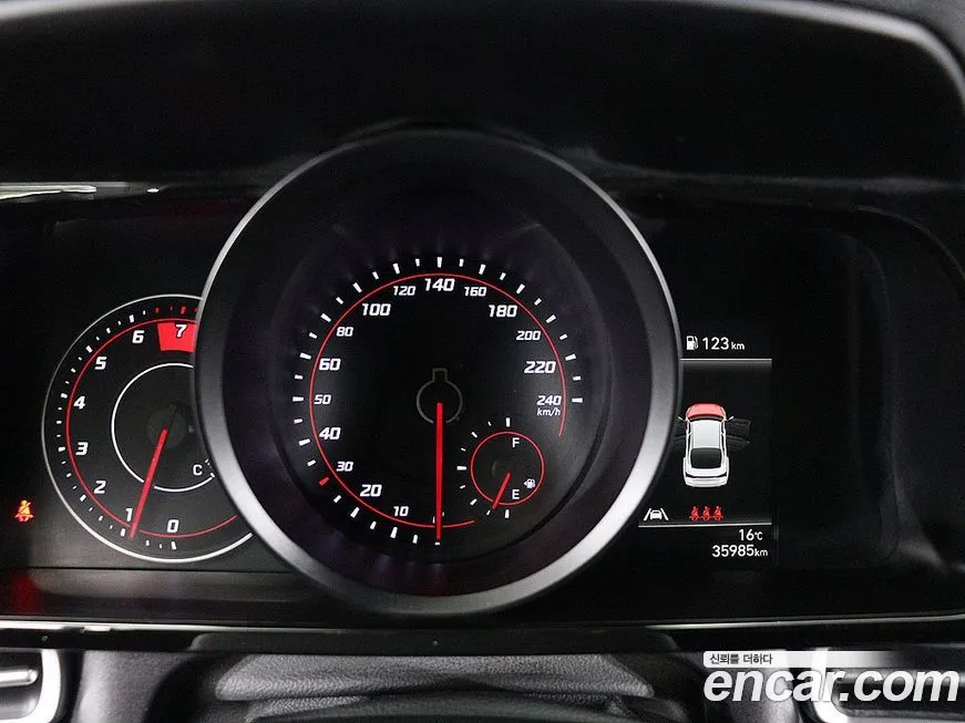Hyundai AVANTE — фото 9