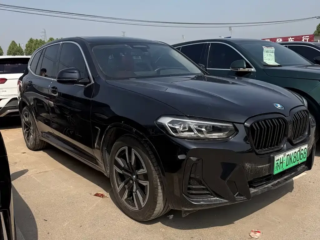 BMW iX3