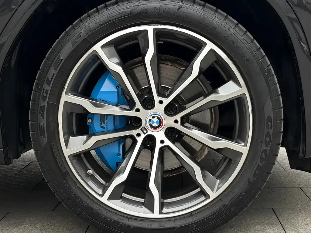 BMW X3 — фото 10