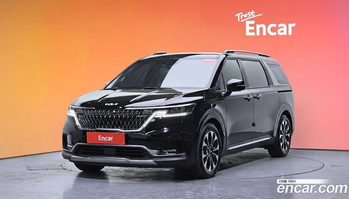 Kia Carnival — фото 1