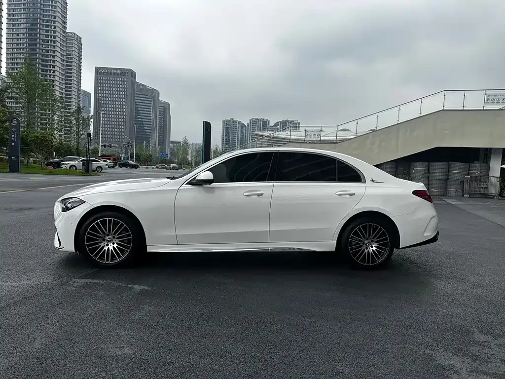 Mercedes-Benz C-Class — фото 10