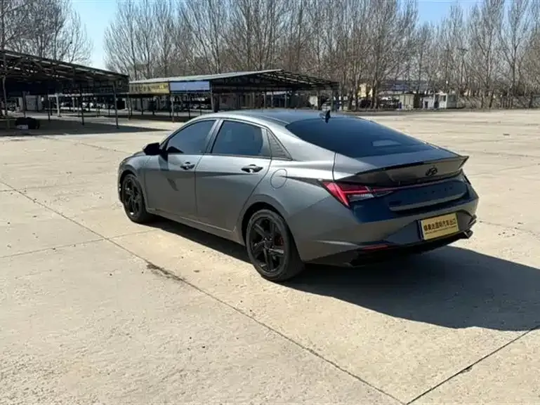 Hyundai Elantra — фото 10