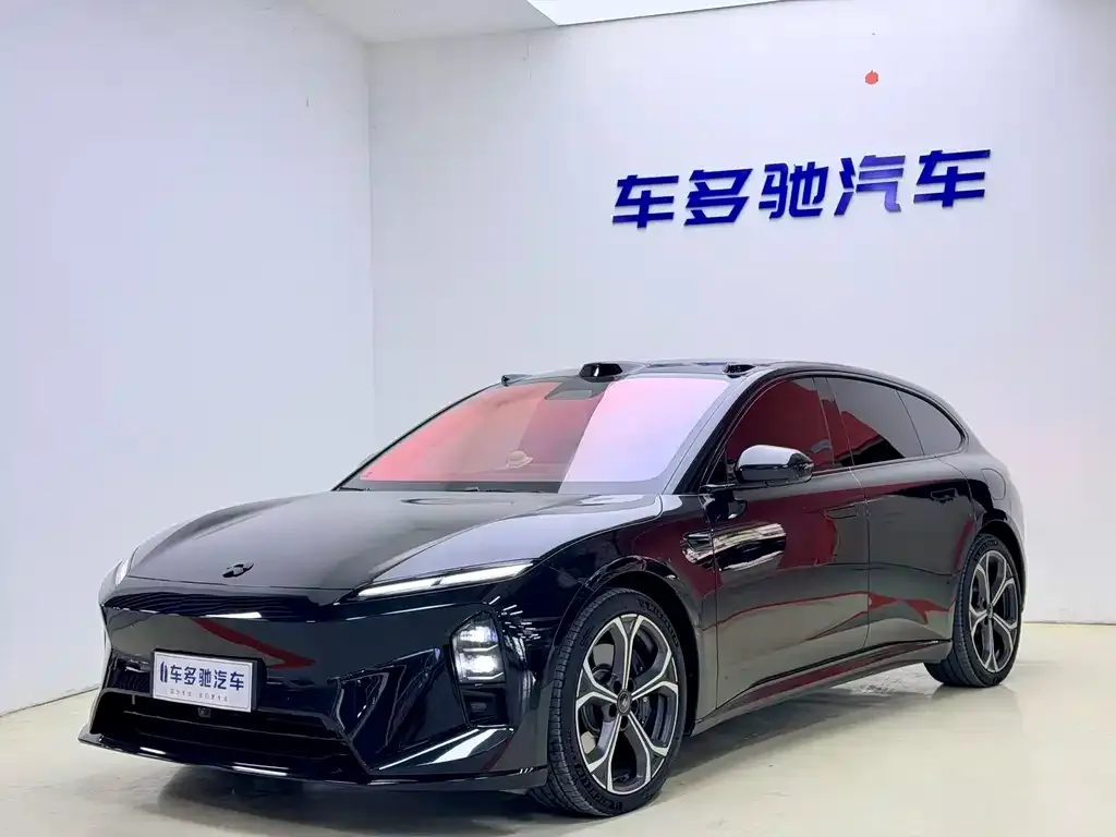 NIO ET5T