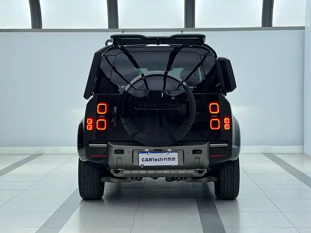 Land Rover Defender — фото 4