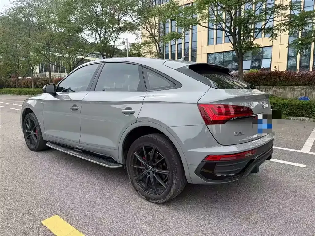Audi Q5L Sportback — фото 4