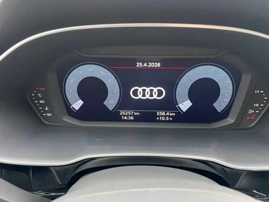Audi Q3 — фото 5