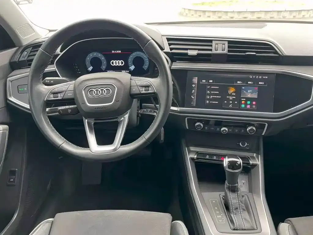Audi Q3 — фото 8
