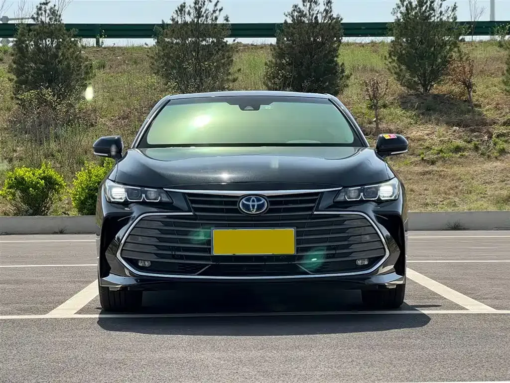 Toyota Avalon — фото 10